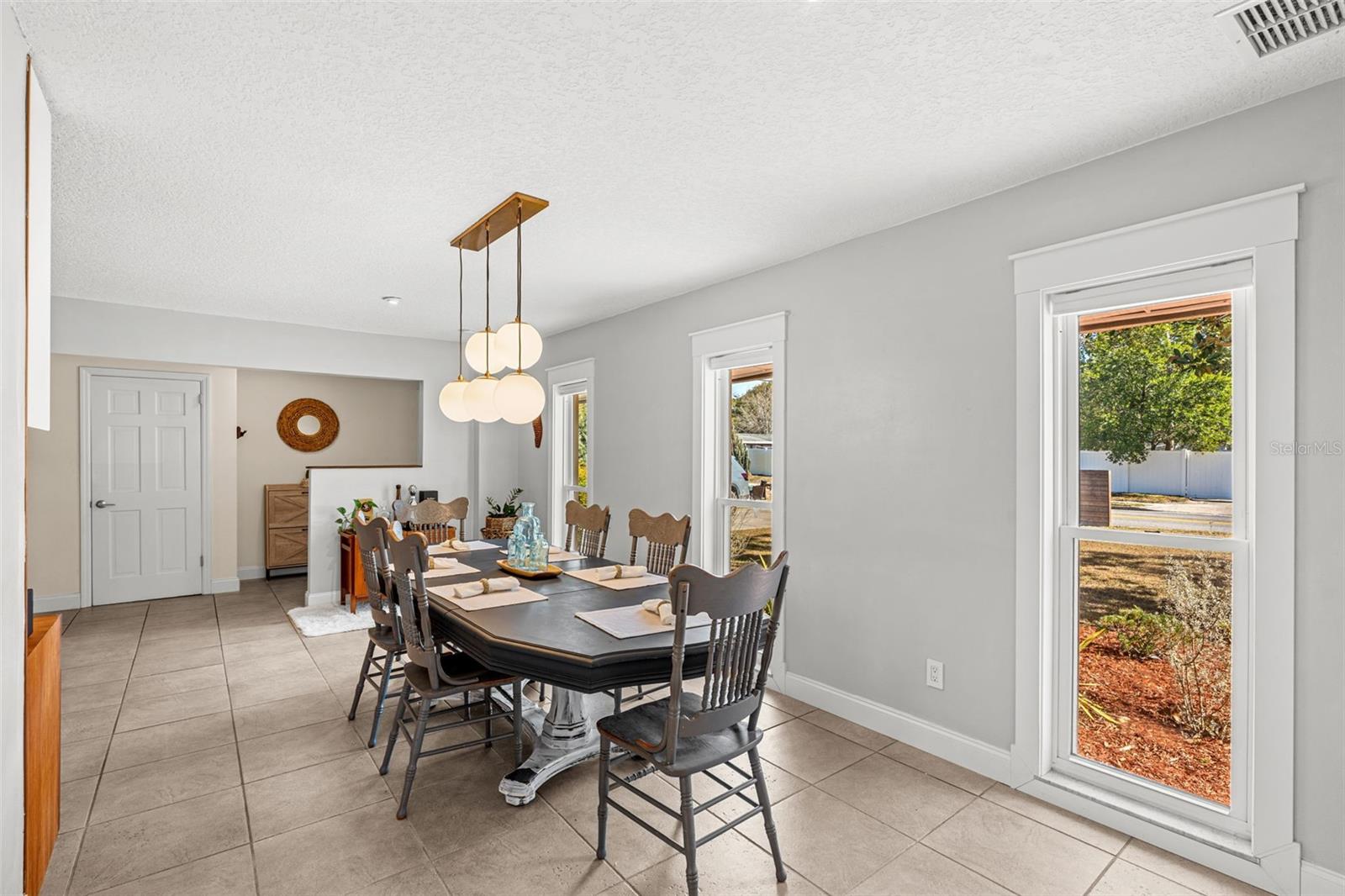 Image 10 of 39 For 150 Cherrywood Drive