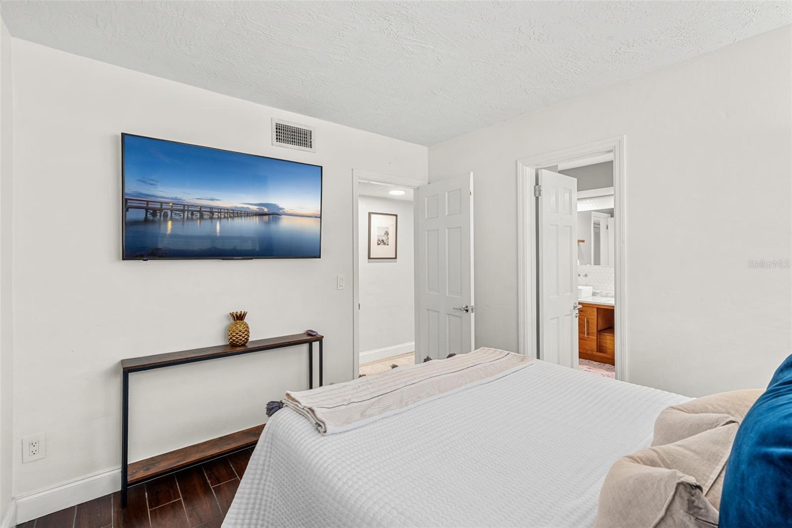 Image 23 of 39 For 150 Cherrywood Drive