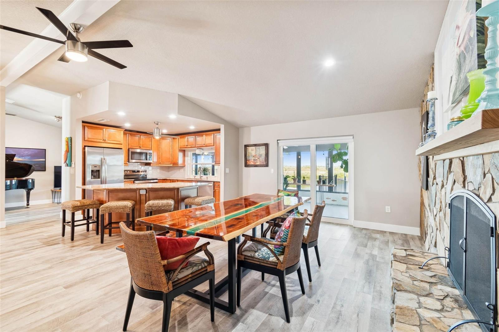 Image 35 of 100 For 15722 Donzi Drive