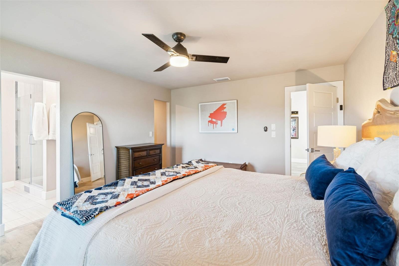 Image 40 of 100 For 15722 Donzi Drive