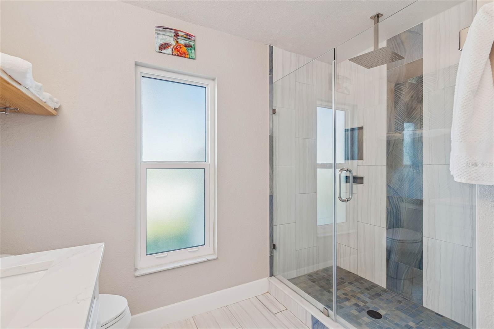 Image 43 of 100 For 15722 Donzi Drive