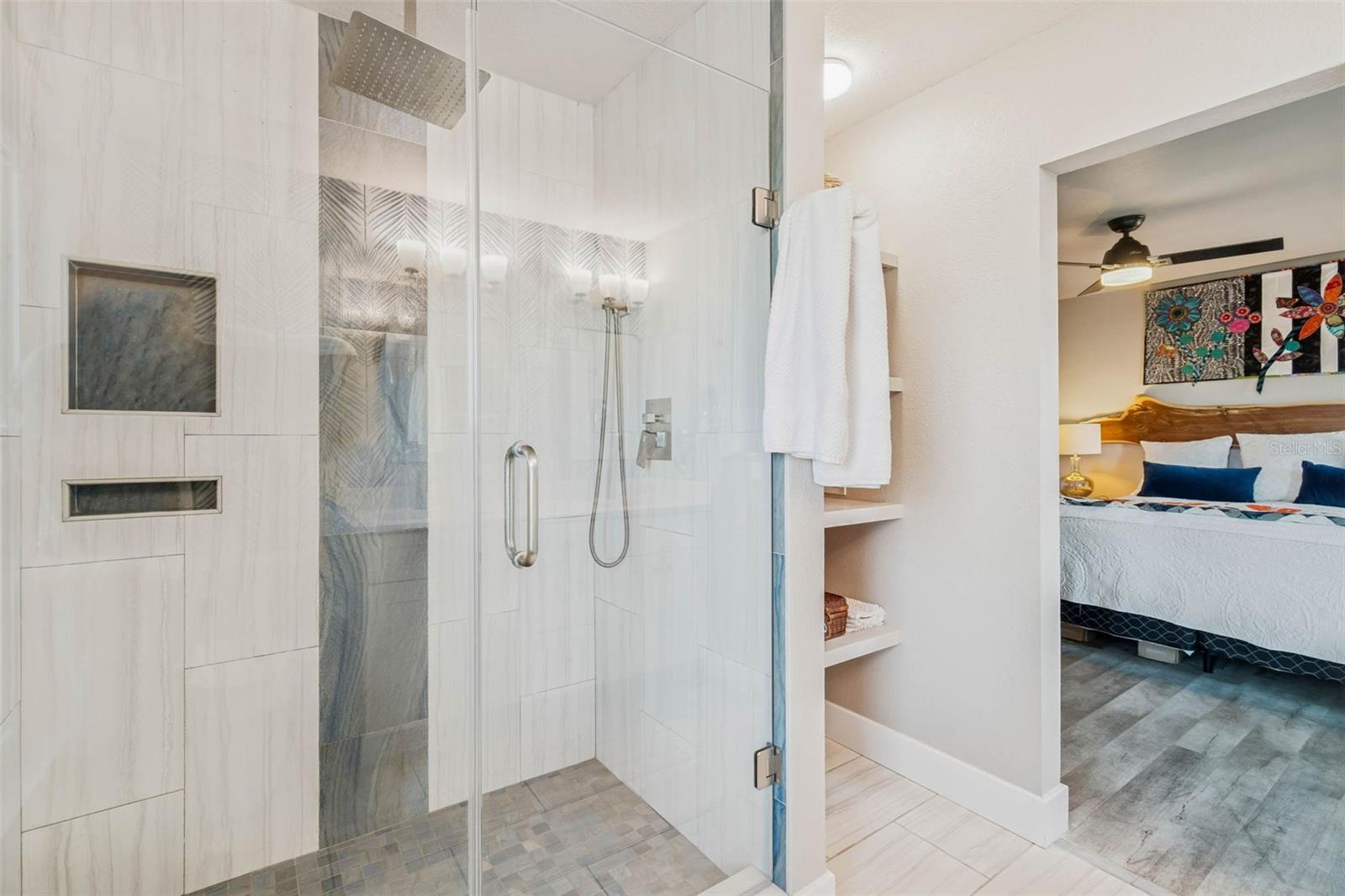 Image 44 of 100 For 15722 Donzi Drive