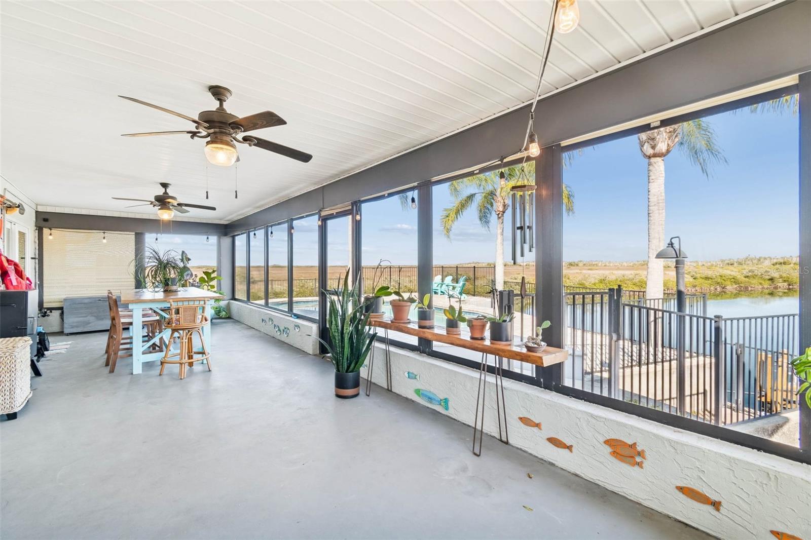 Image 57 of 100 For 15722 Donzi Drive