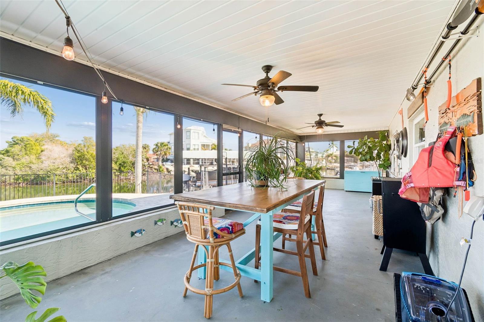 Image 61 of 100 For 15722 Donzi Drive