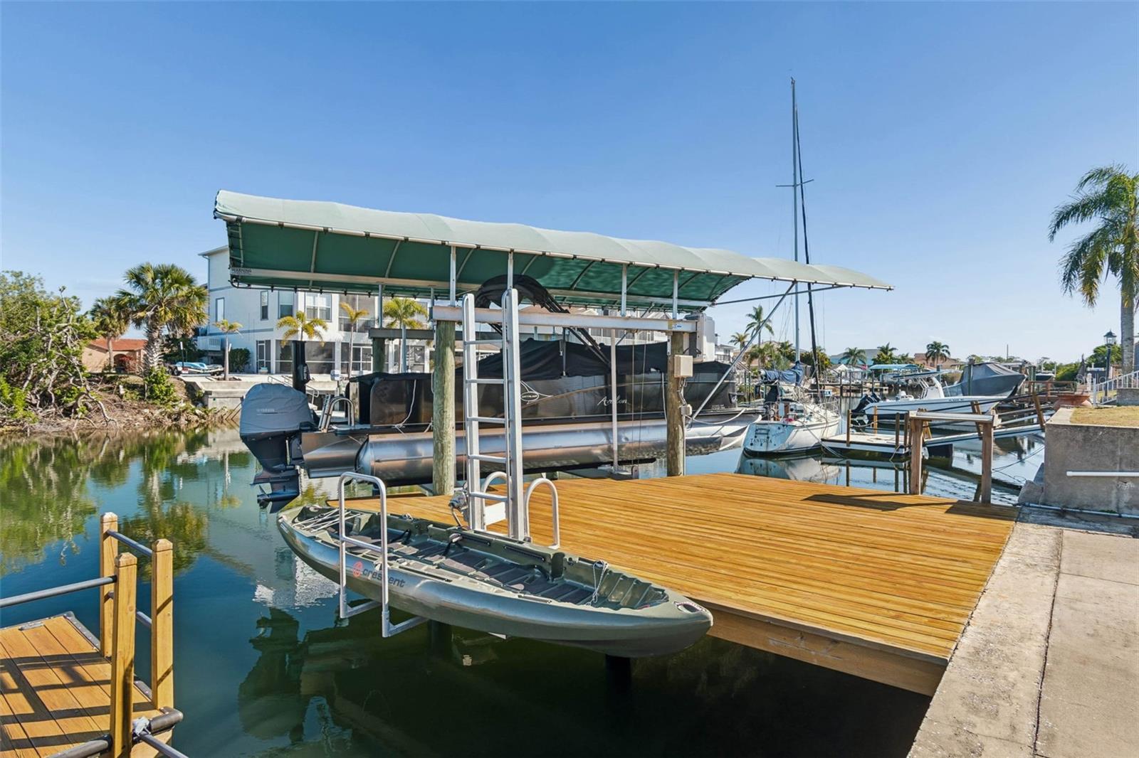 Image 80 of 100 For 15722 Donzi Drive