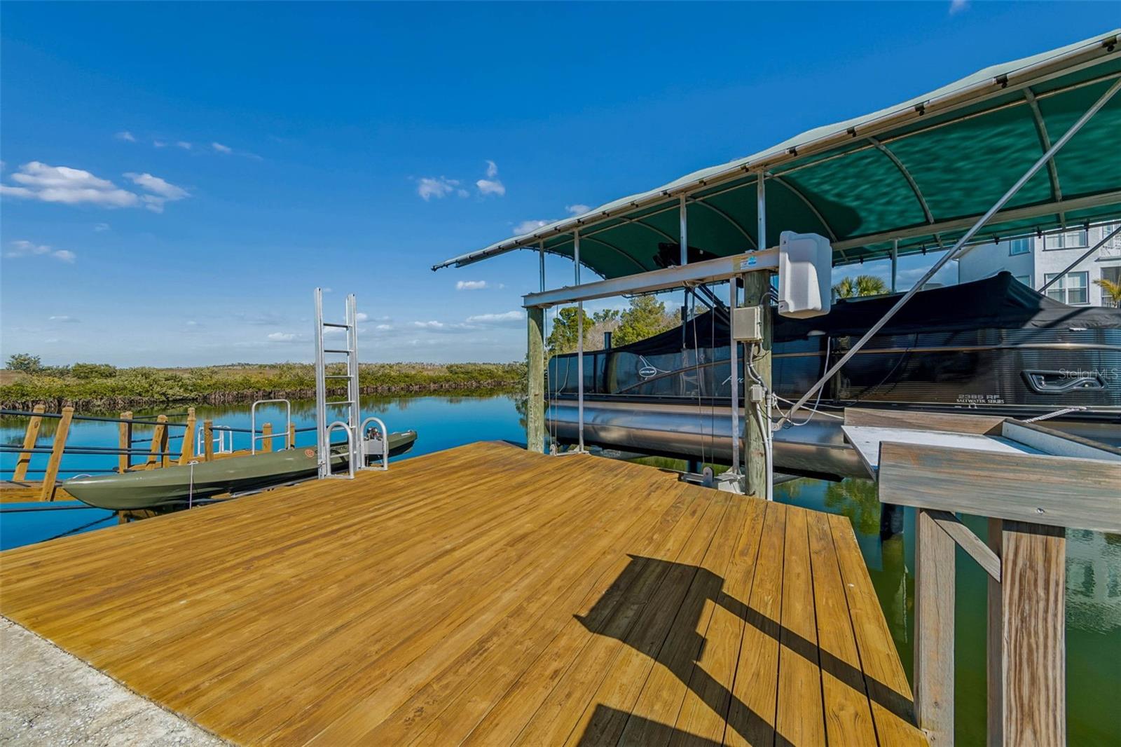 Image 84 of 100 For 15722 Donzi Drive