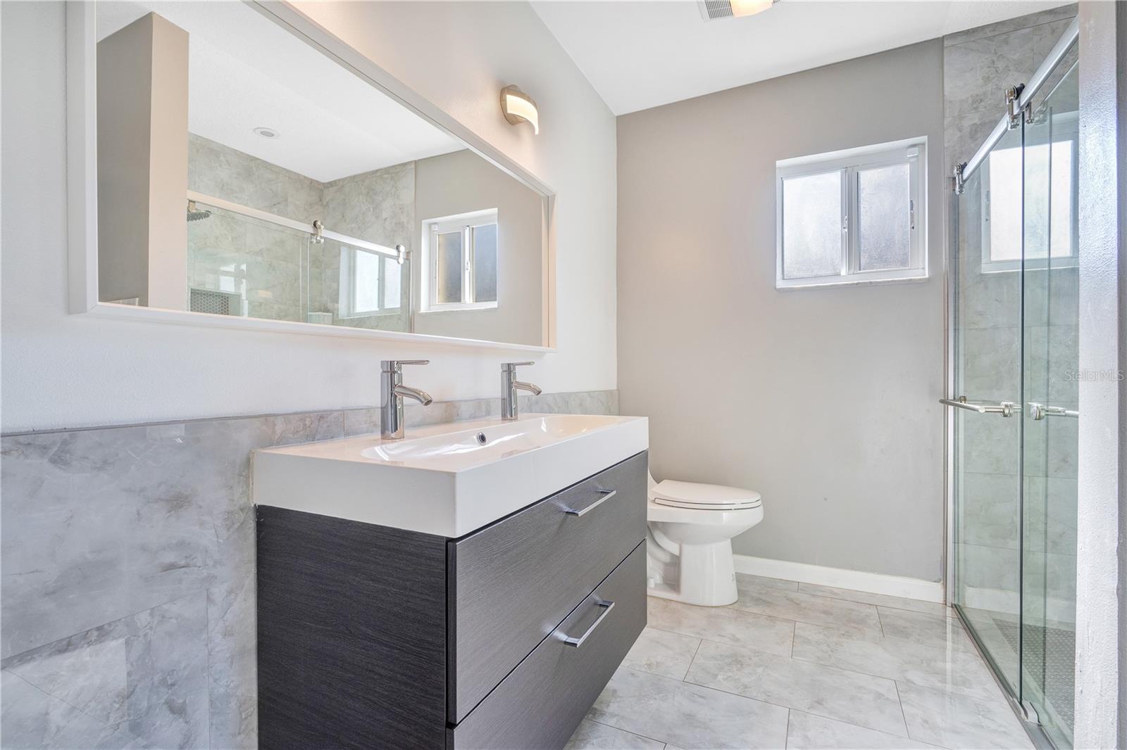 Image 13 of 19 For 111 Colyer Drive