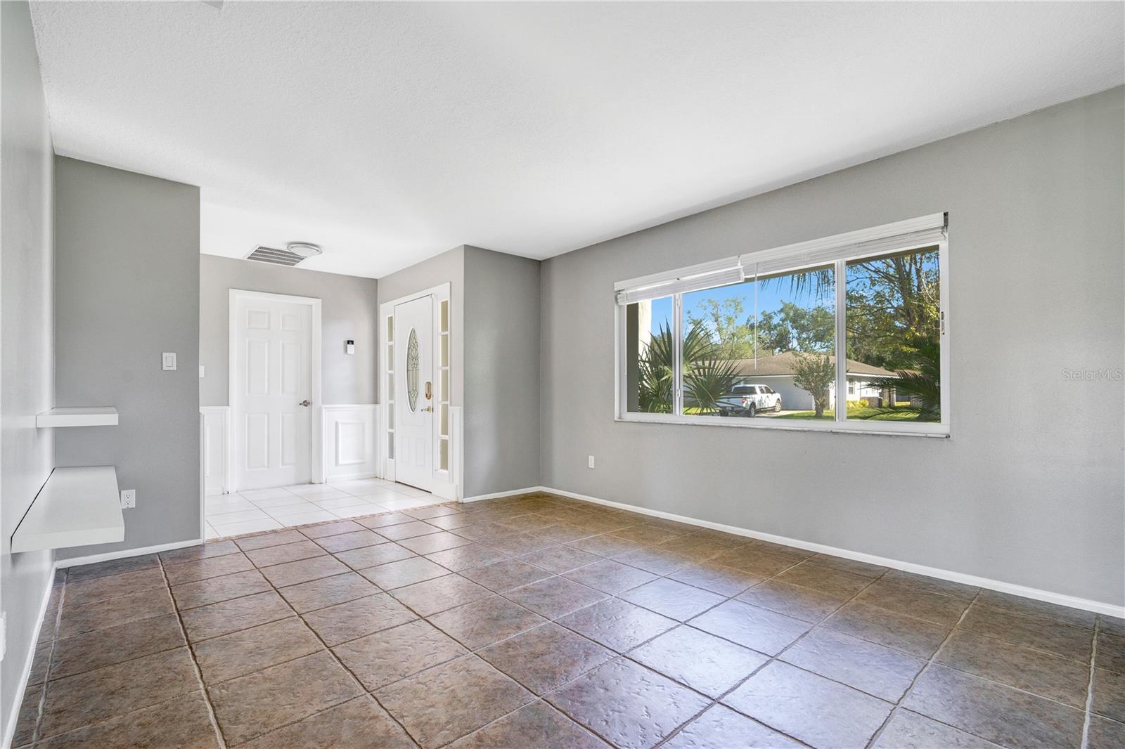 Image 3 of 19 For 111 Colyer Drive