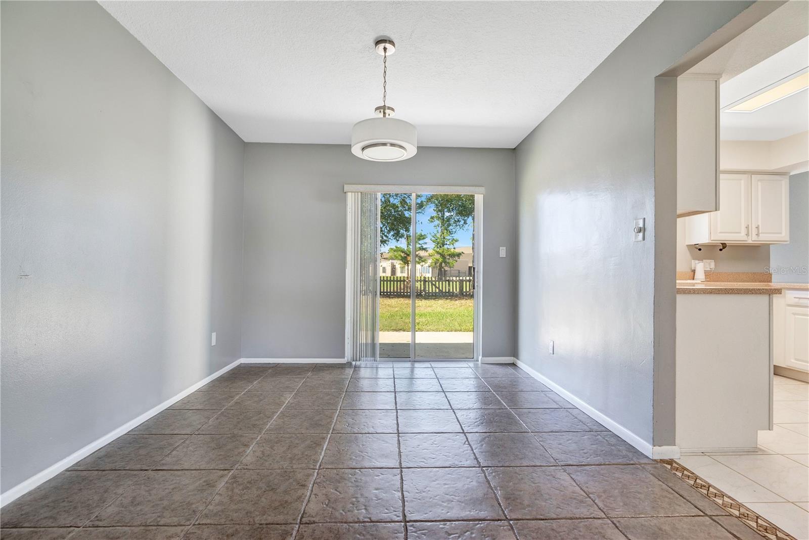 Image 6 of 19 For 111 Colyer Drive