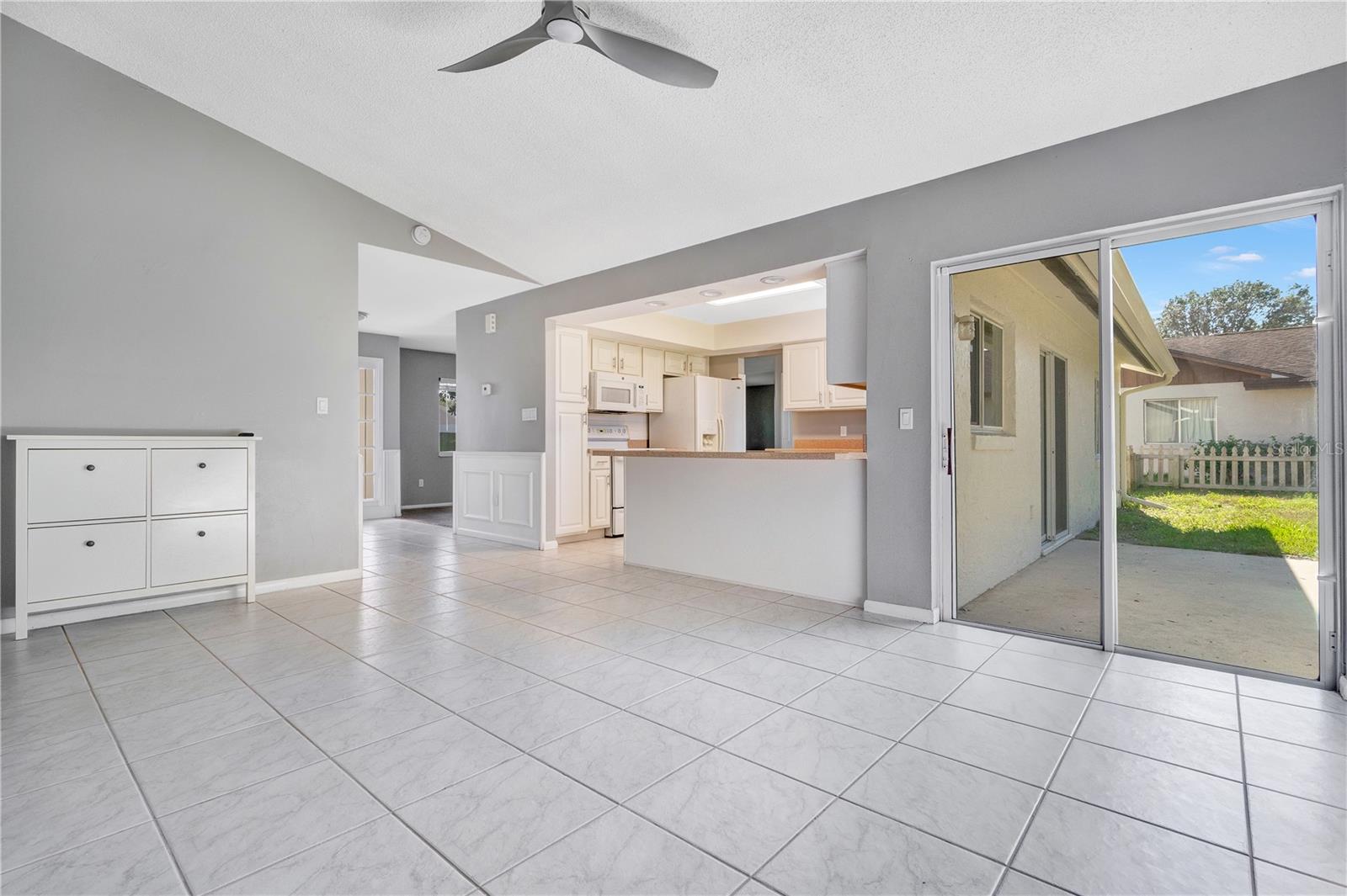 Image 8 of 19 For 111 Colyer Drive