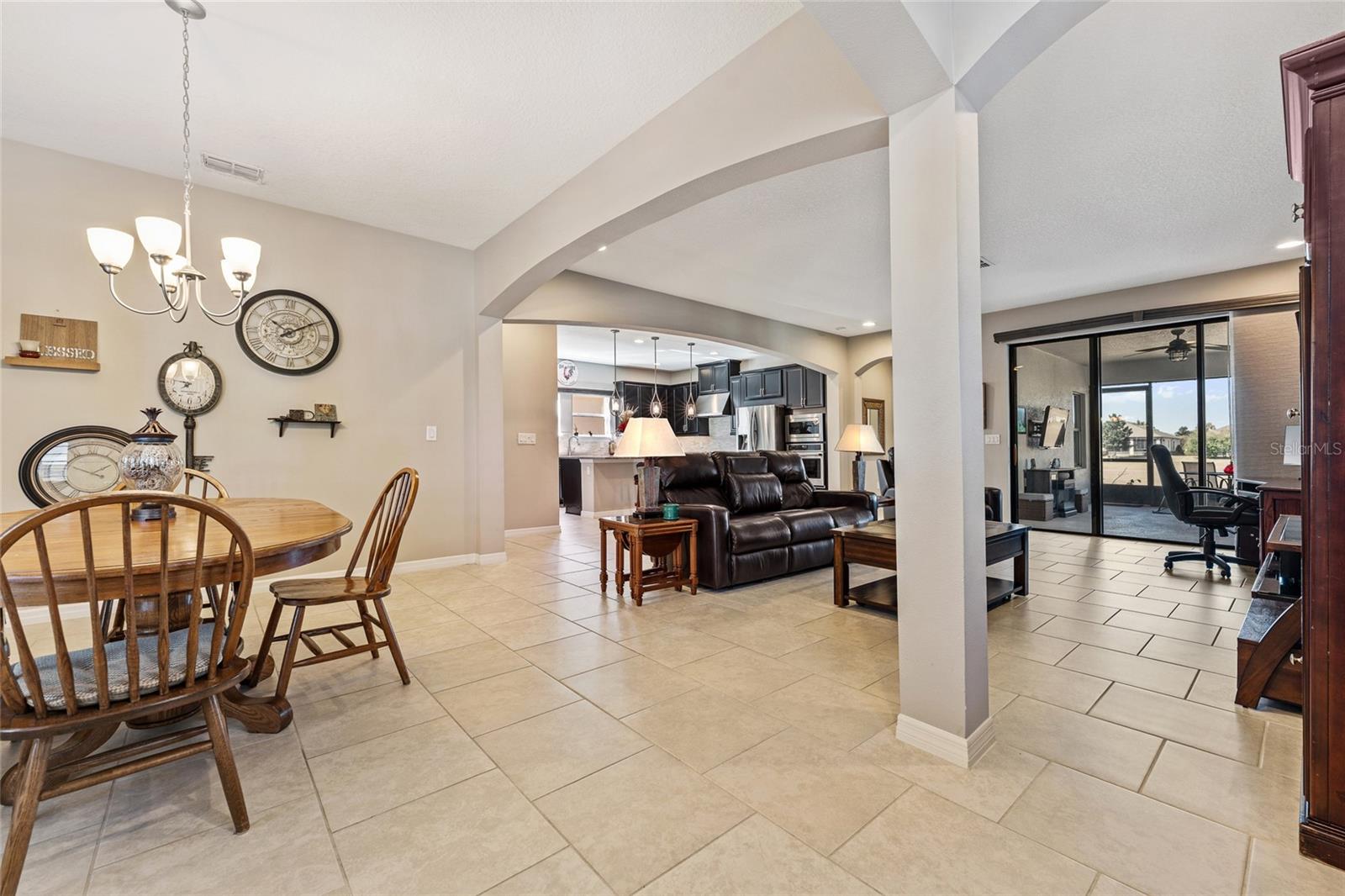 Image 17 of 63 For 2639 Stargrass Circle