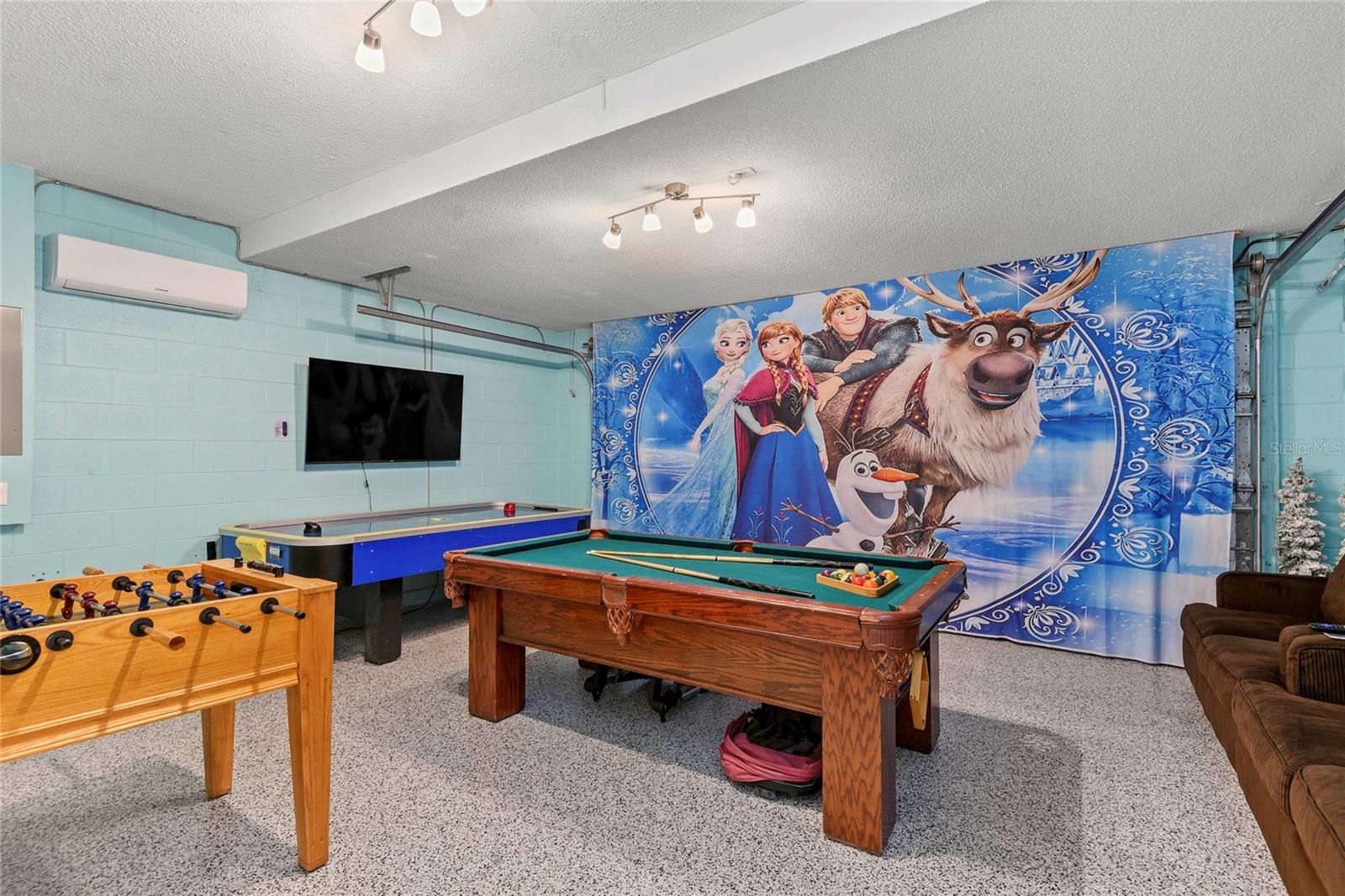 Image 29 of 53 For 7934 Golden Pond Circle