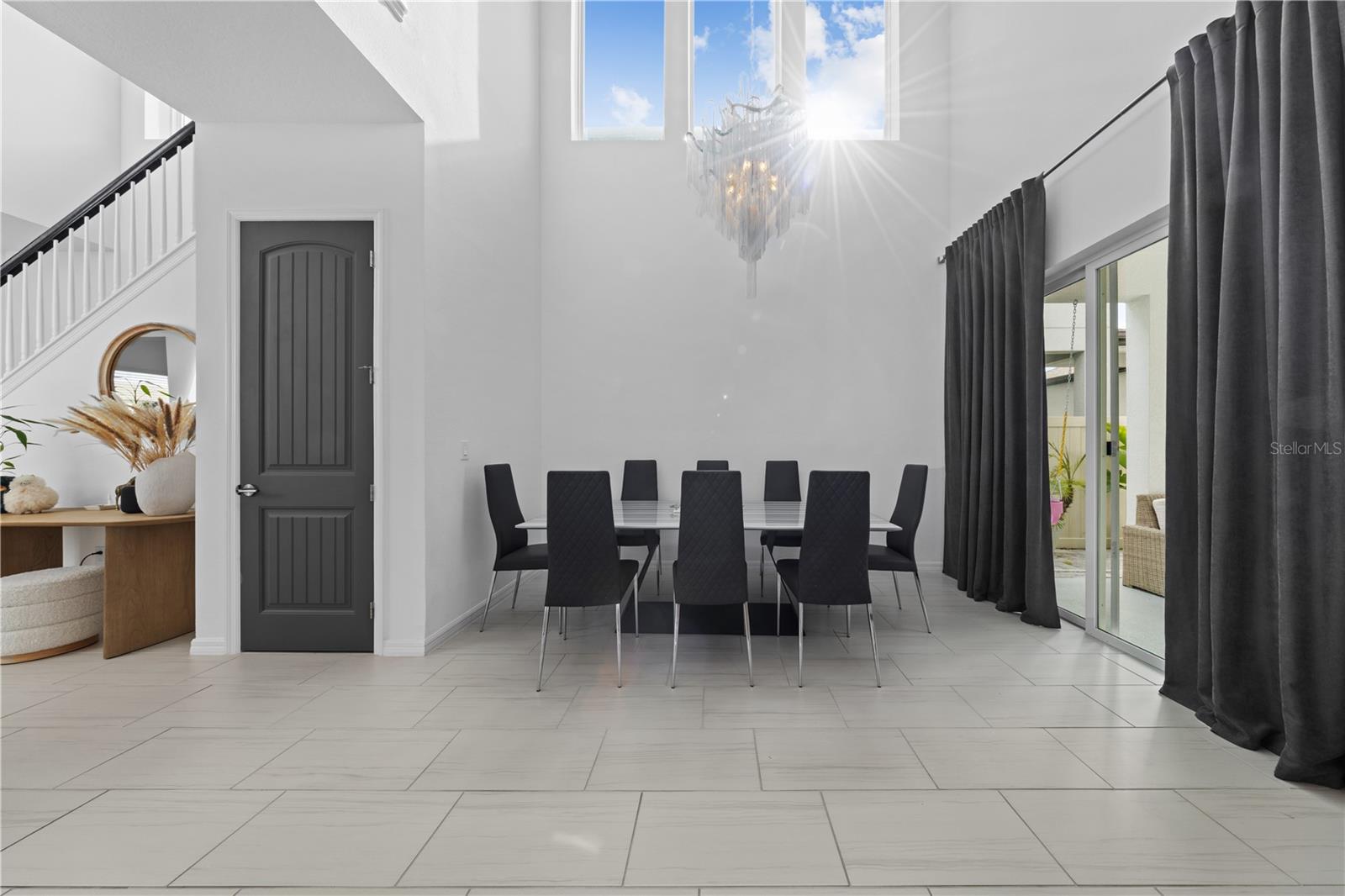 Image 16 of 45 For 2065 White Feather Loop