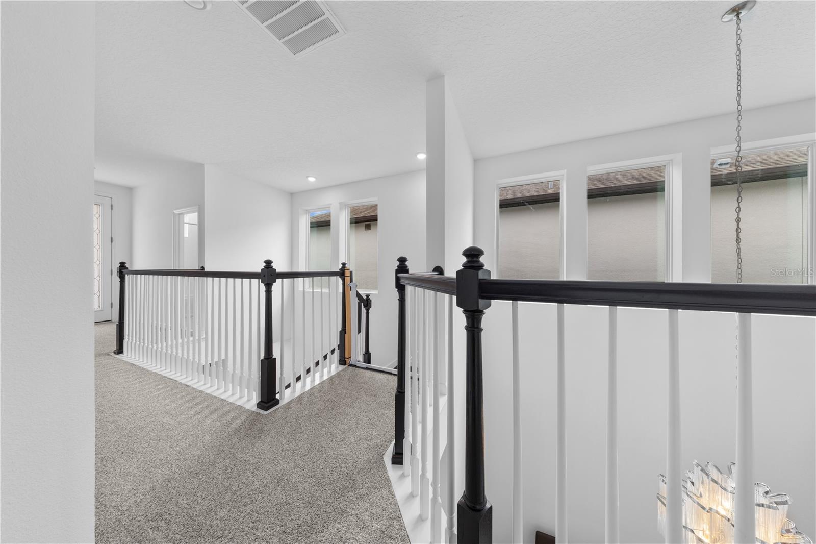 Image 22 of 45 For 2065 White Feather Loop