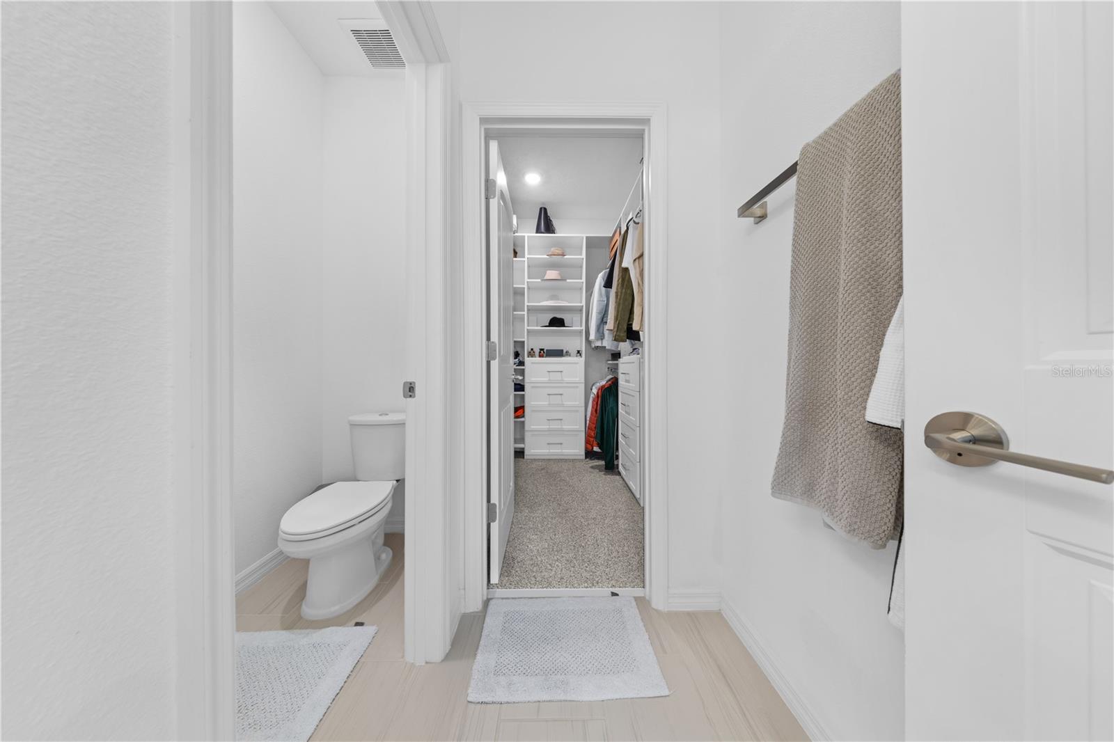 Image 34 of 45 For 2065 White Feather Loop