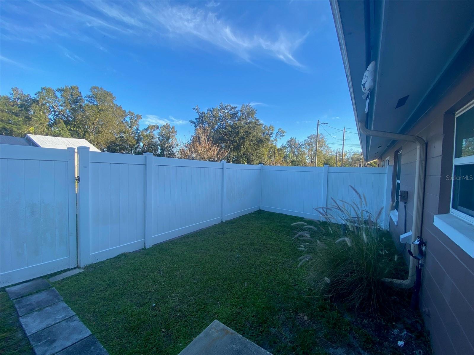 Image 16 of 17 For 1113 Royal Palm Avenue