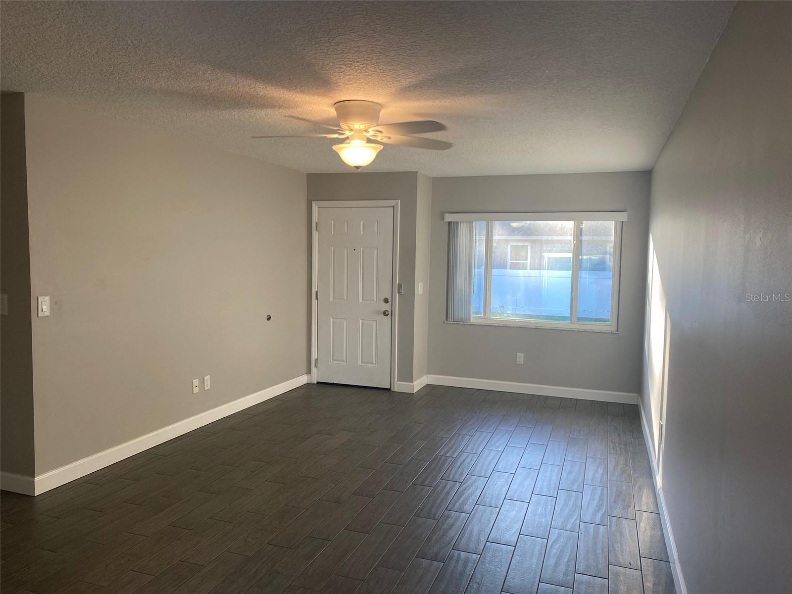 Image 3 of 17 For 1113 Royal Palm Avenue