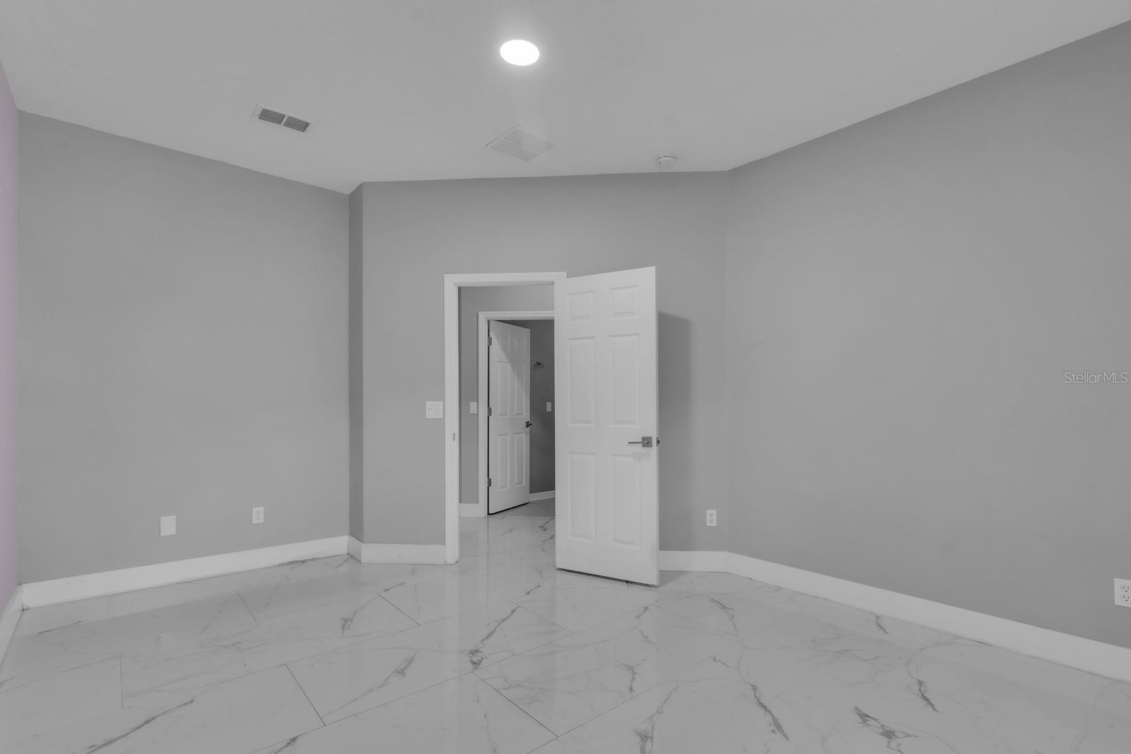 Image 34 of 59 For 9736 Osprey Landing Drive