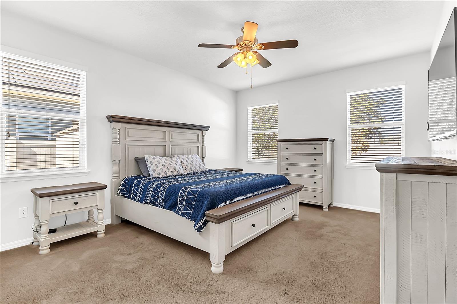 Image 25 of 54 For 121 Whirlaway Drive