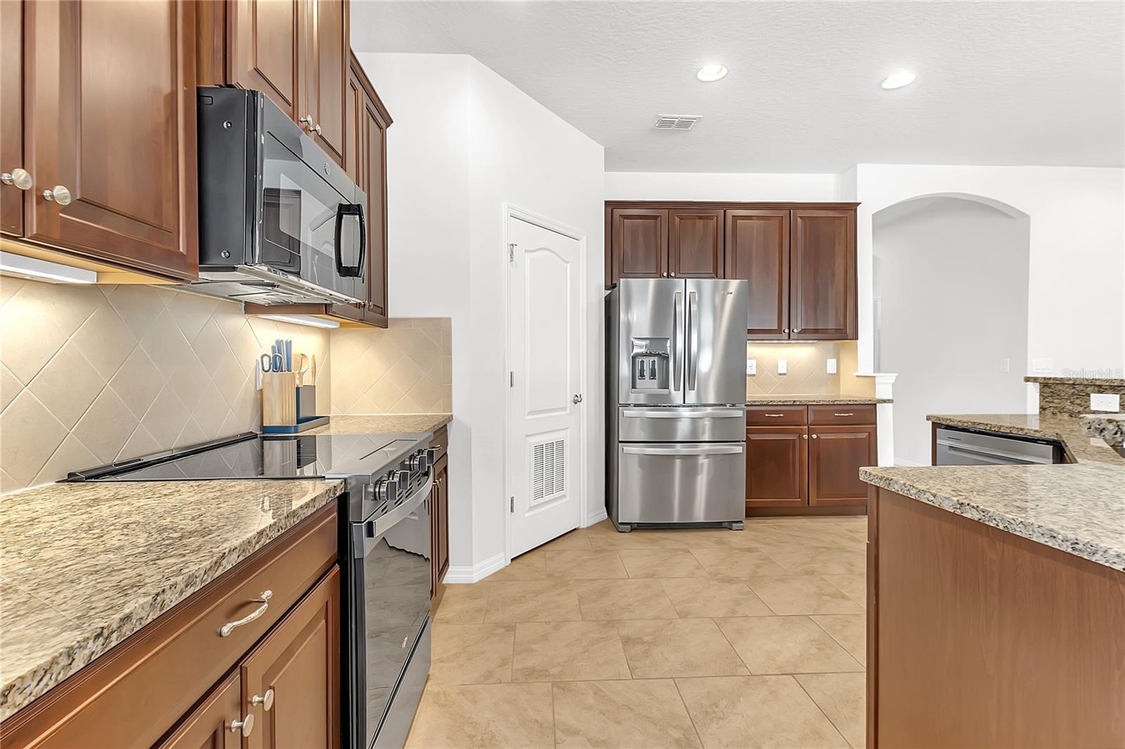 Image 36 of 54 For 121 Whirlaway Drive