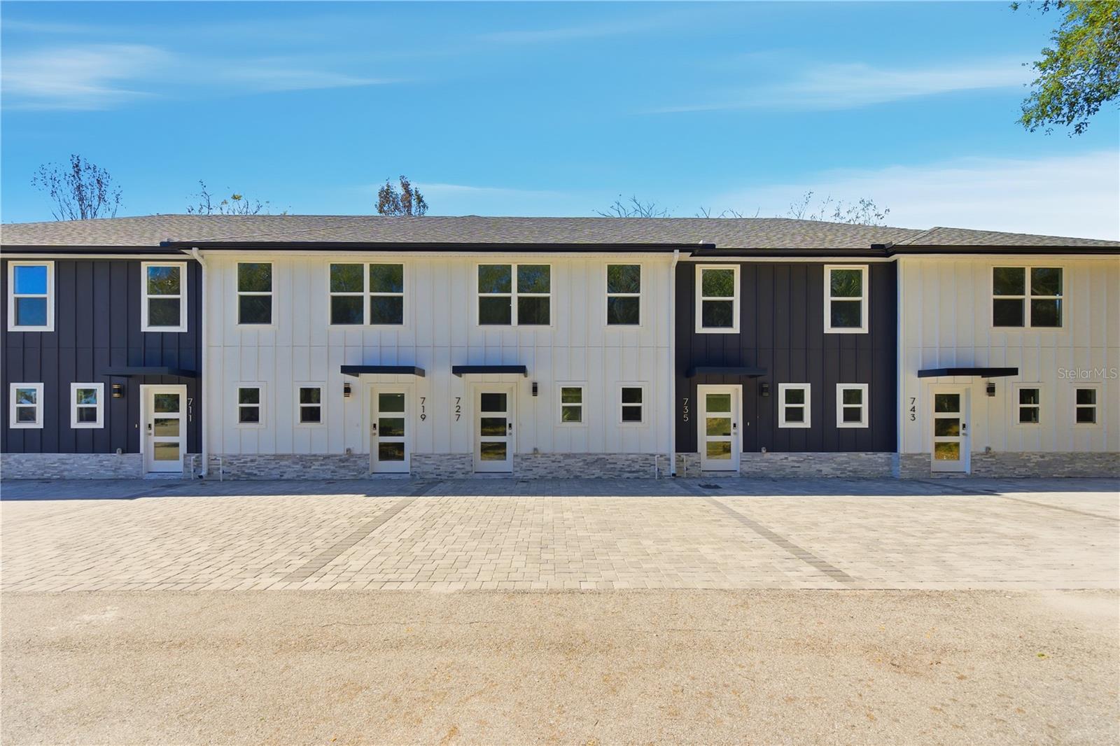 Image 2 of 25 For 727 Clemson Drive