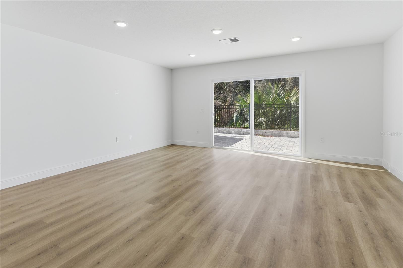 Image 8 of 25 For 727 Clemson Drive