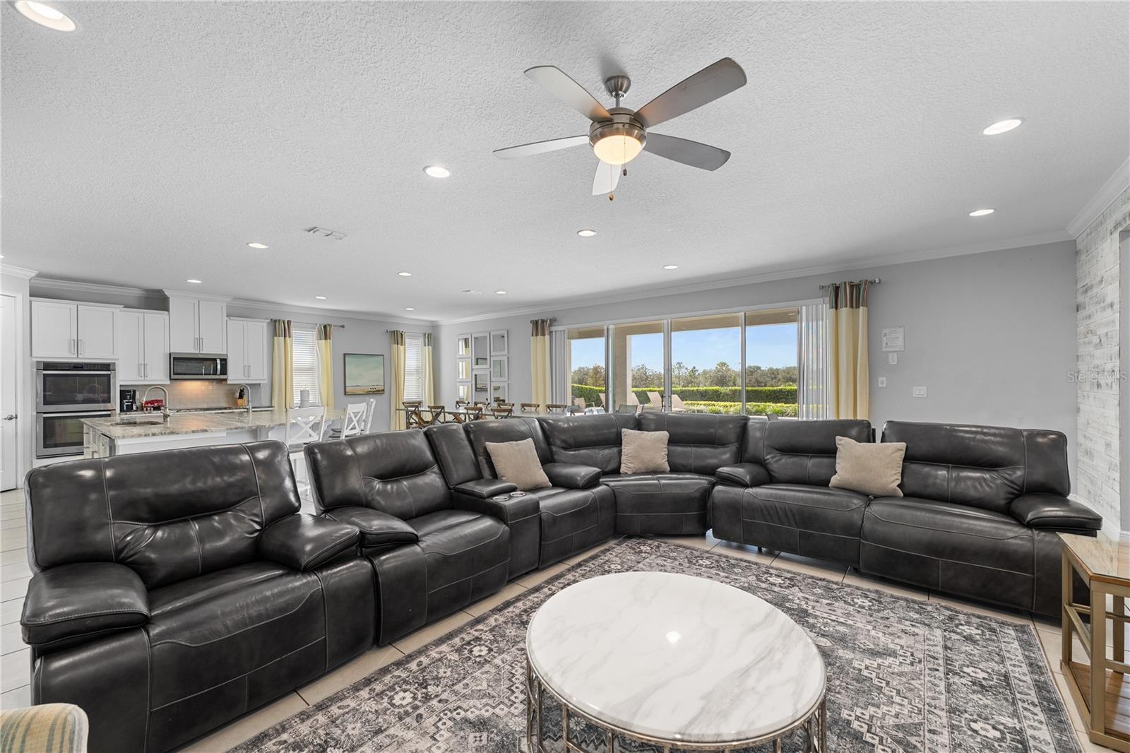 Image 16 of 91 For 7664 Fairfax Drive