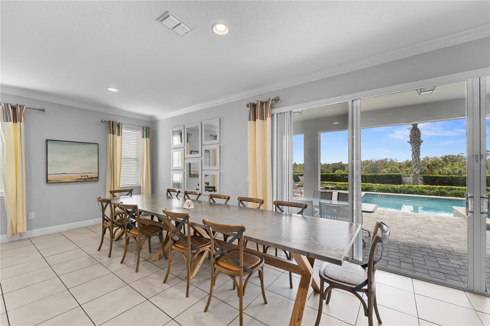 Image 17 of 91 For 7664 Fairfax Drive