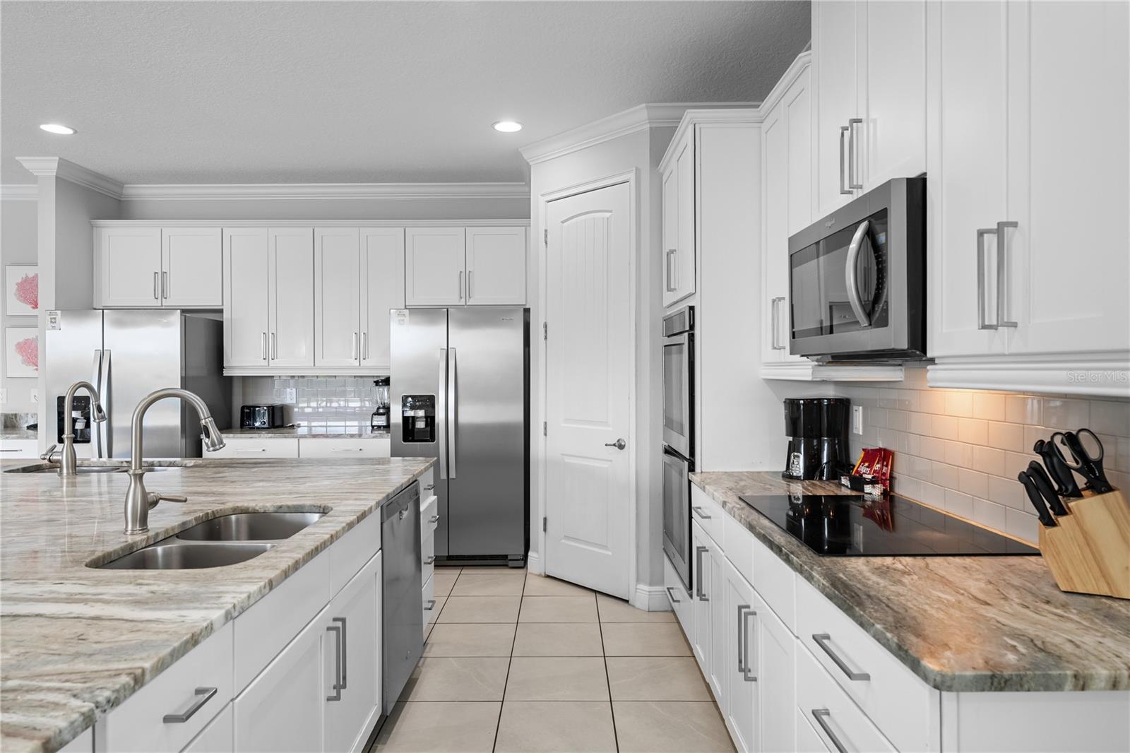 Image 19 of 91 For 7664 Fairfax Drive