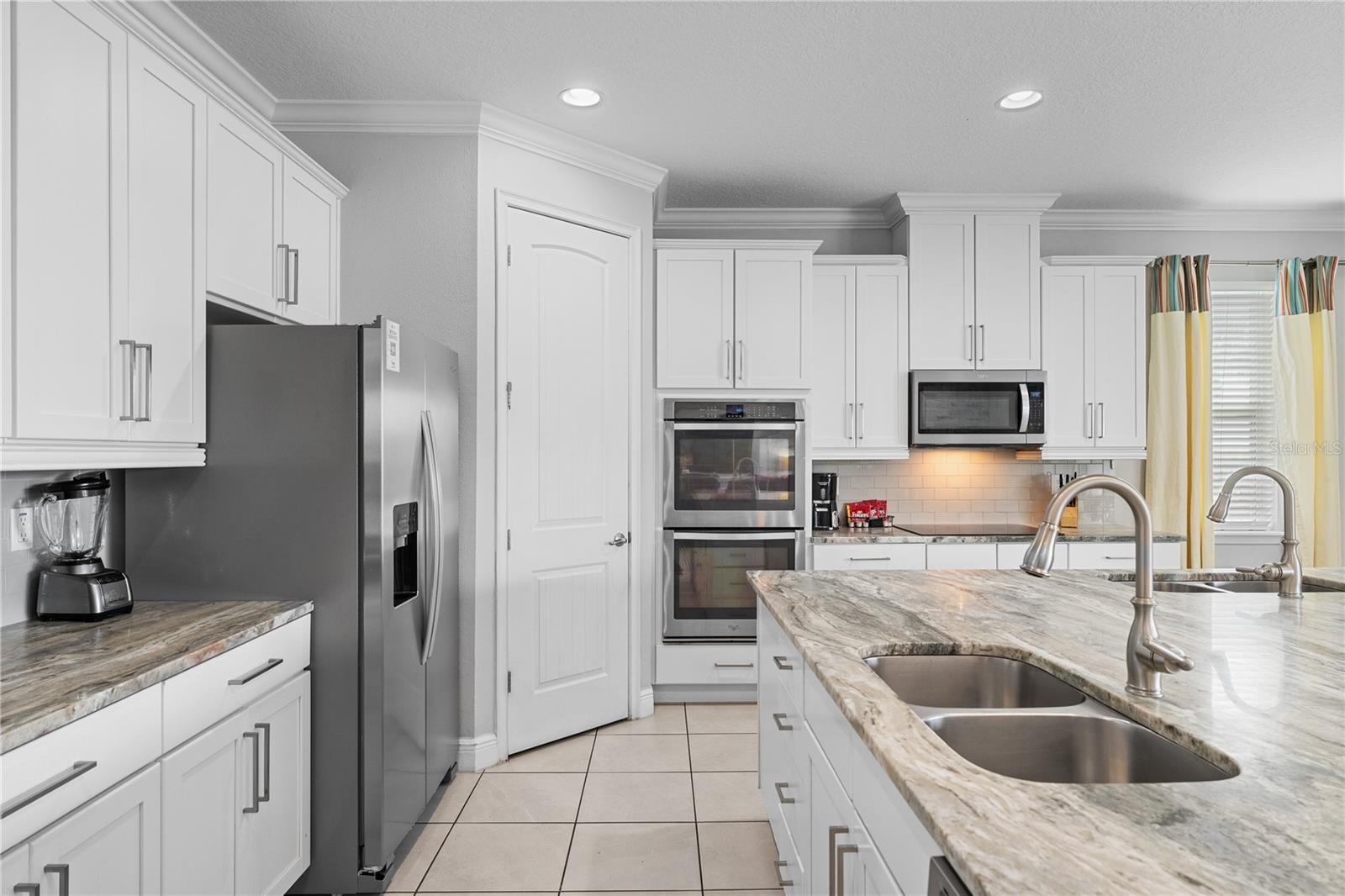 Image 24 of 91 For 7664 Fairfax Drive