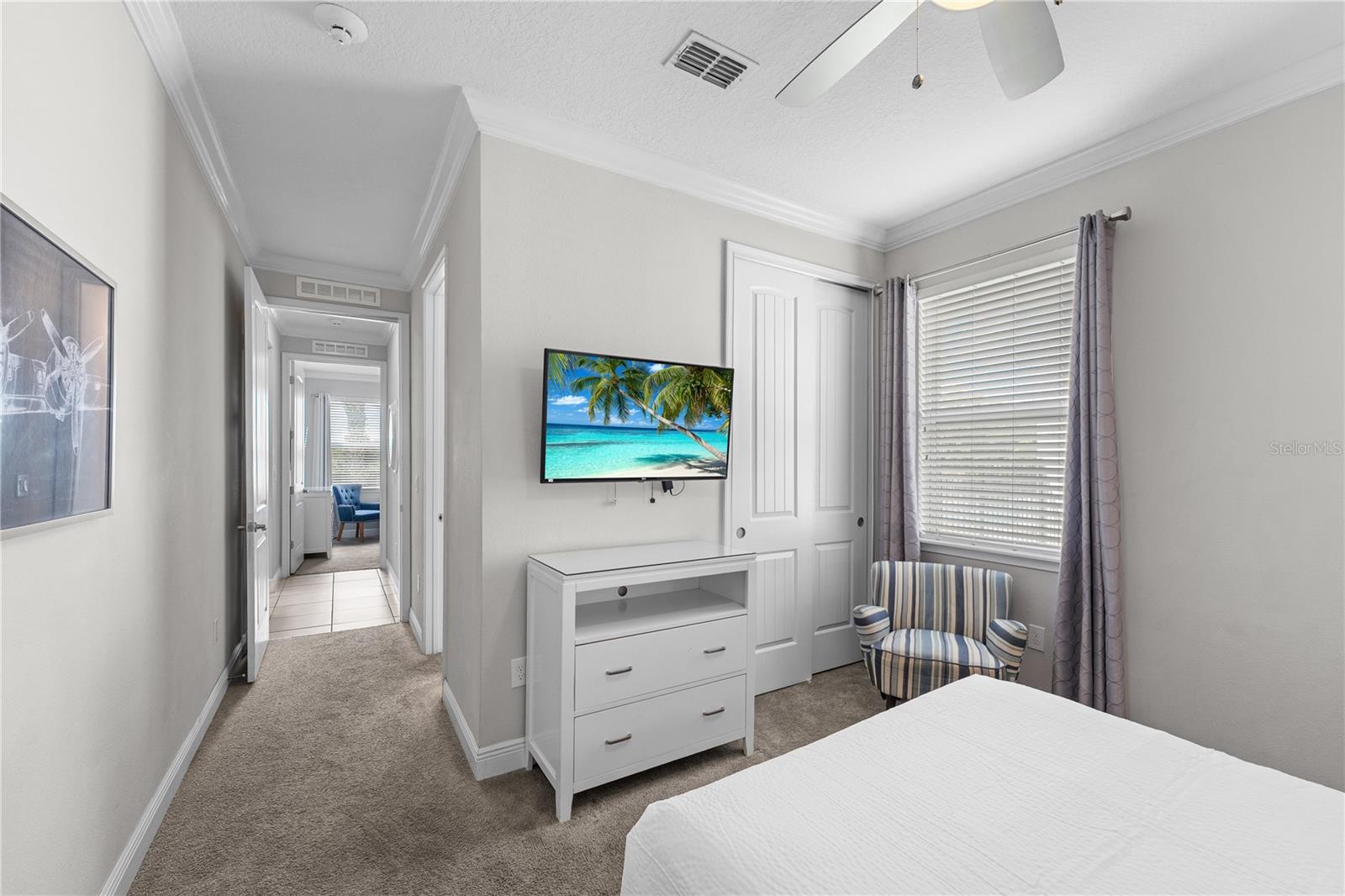 Image 33 of 91 For 7664 Fairfax Drive