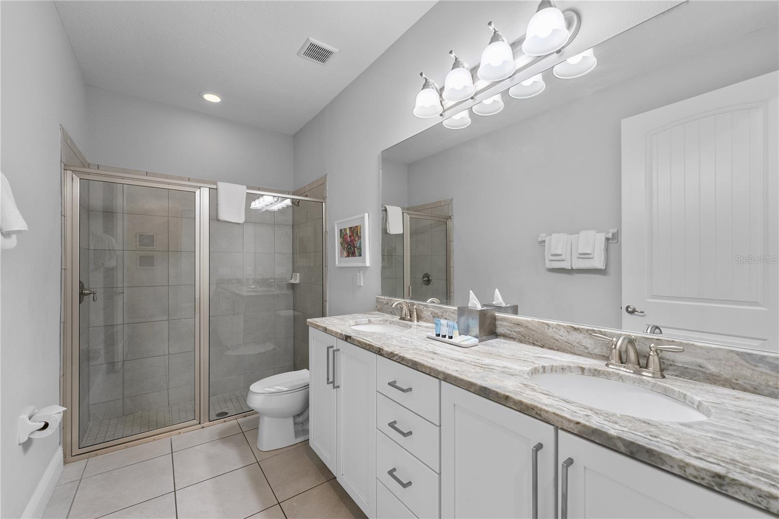 Image 35 of 91 For 7664 Fairfax Drive