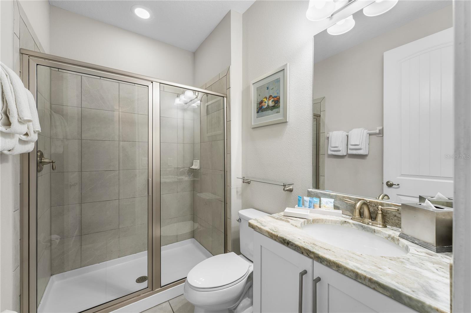 Image 41 of 91 For 7664 Fairfax Drive