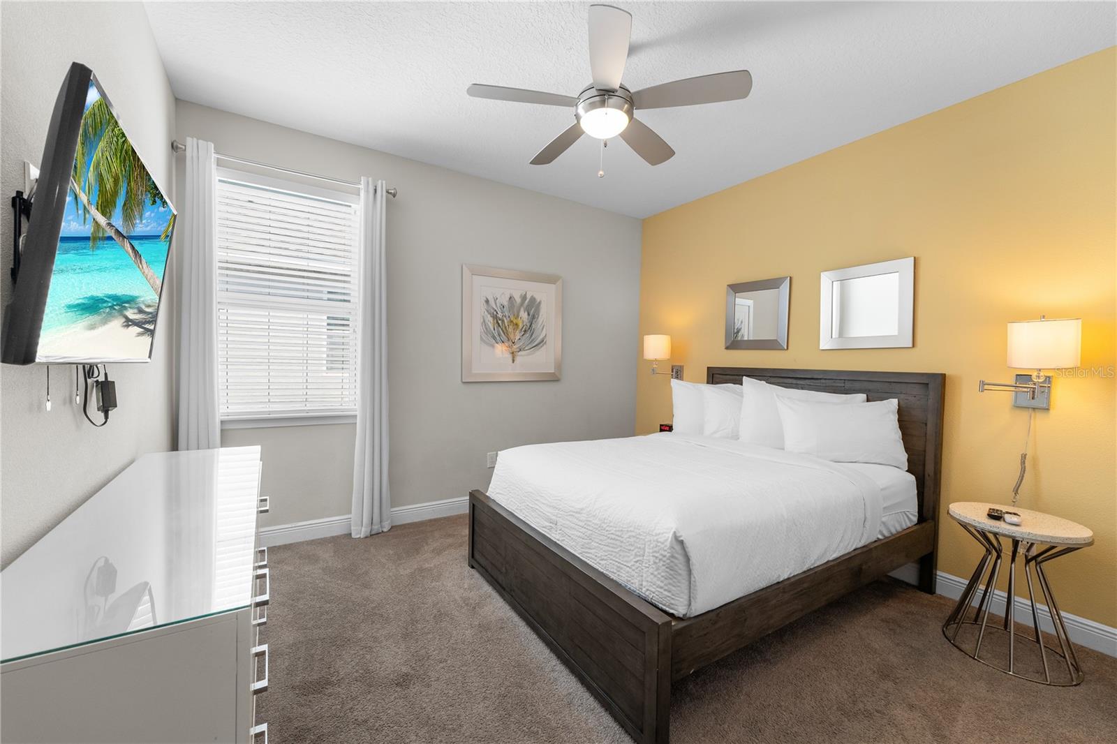 Image 42 of 91 For 7664 Fairfax Drive