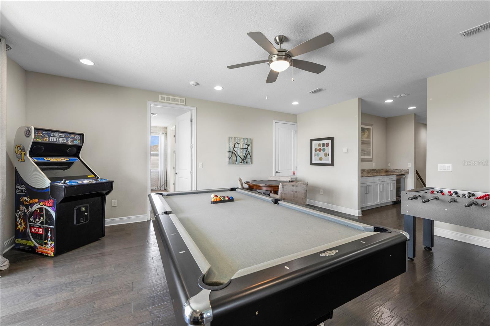 Image 44 of 91 For 7664 Fairfax Drive