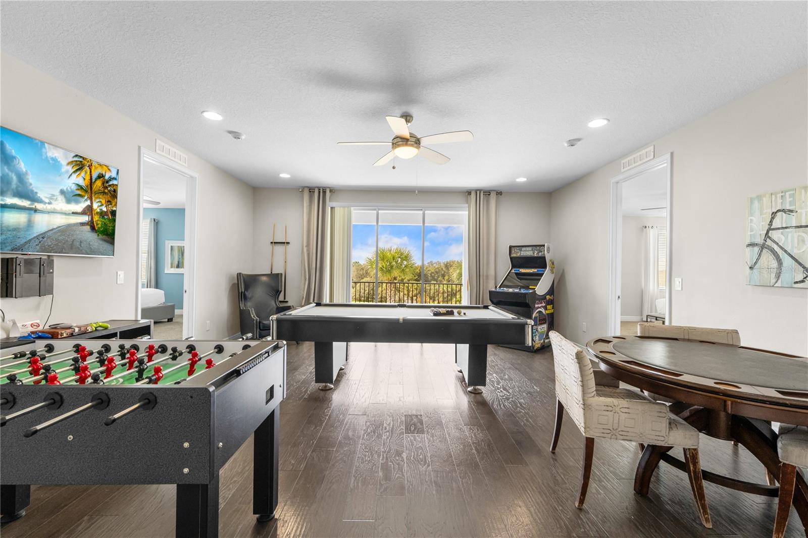 Image 47 of 91 For 7664 Fairfax Drive