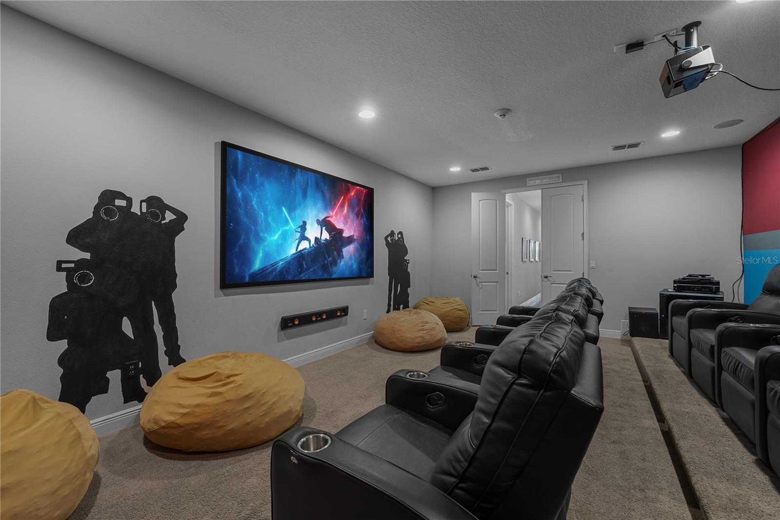 Image 51 of 91 For 7664 Fairfax Drive