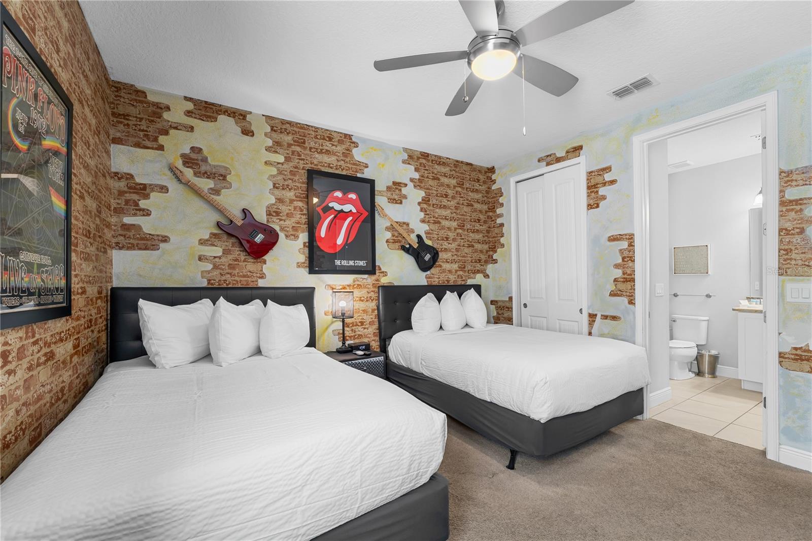 Image 63 of 91 For 7664 Fairfax Drive