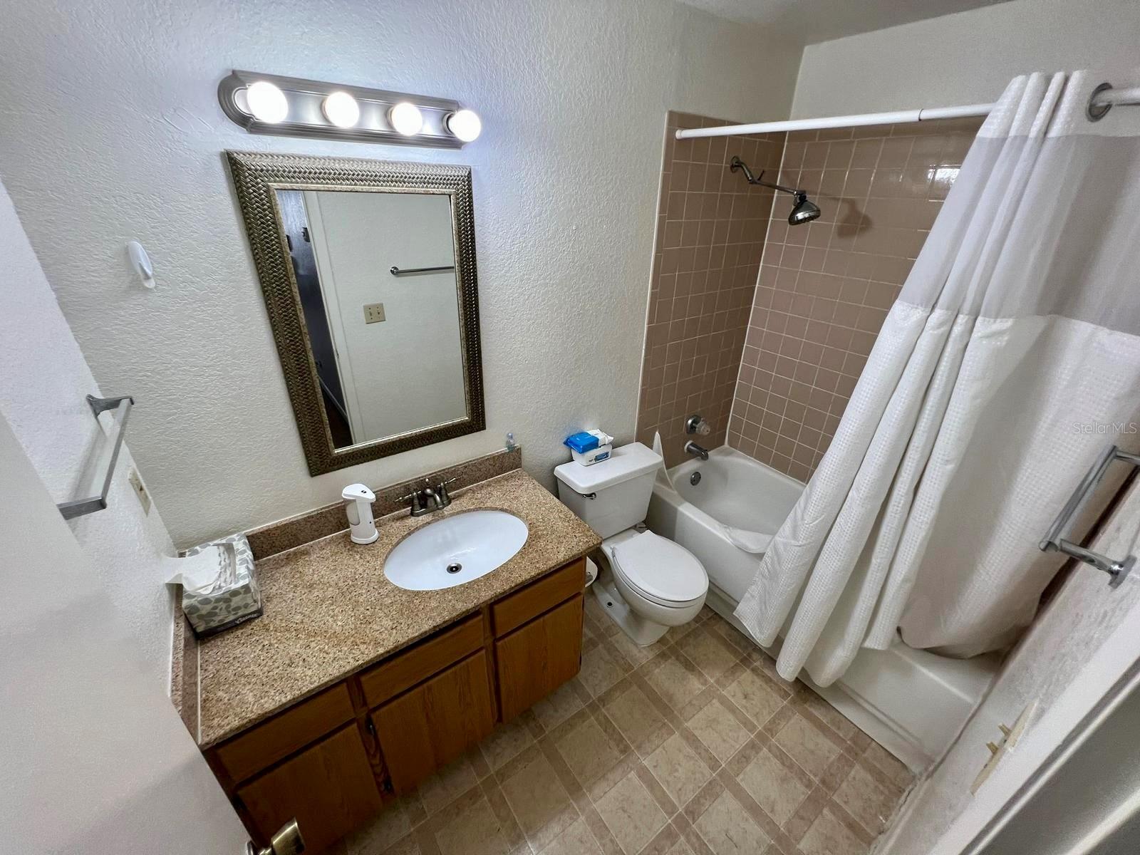 Image 7 of 36 For 11538 Westwood Boulevard 222