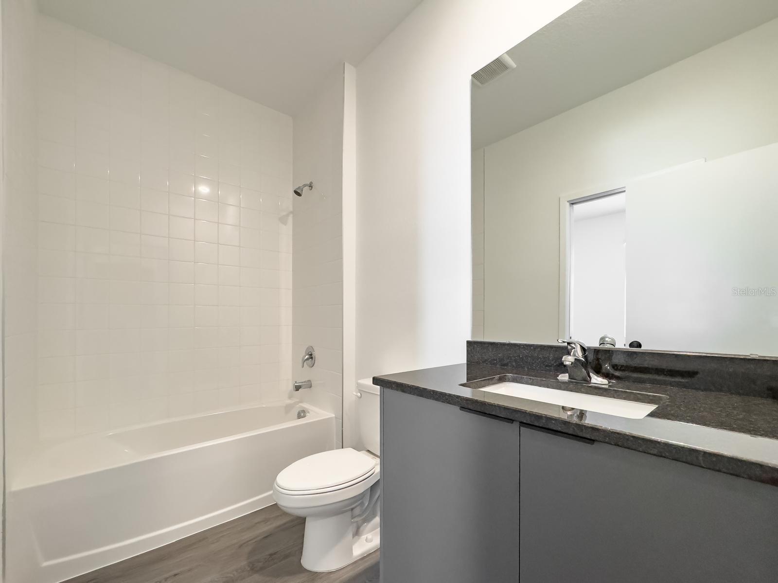 Image 17 of 37 For 3229 Energy Drive