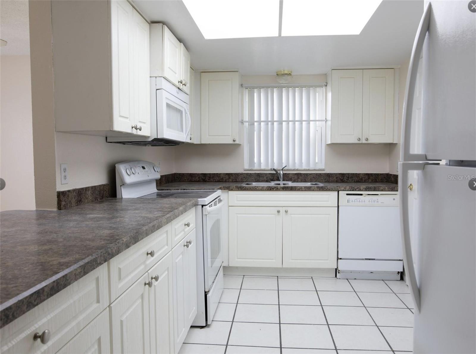 Image 6 of 14 For 9900 Sweepstakes Lane 6