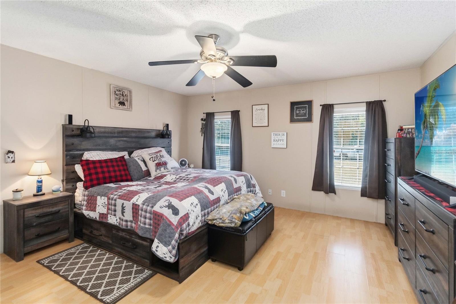 Image 16 of 35 For 37806 Brookside Drive