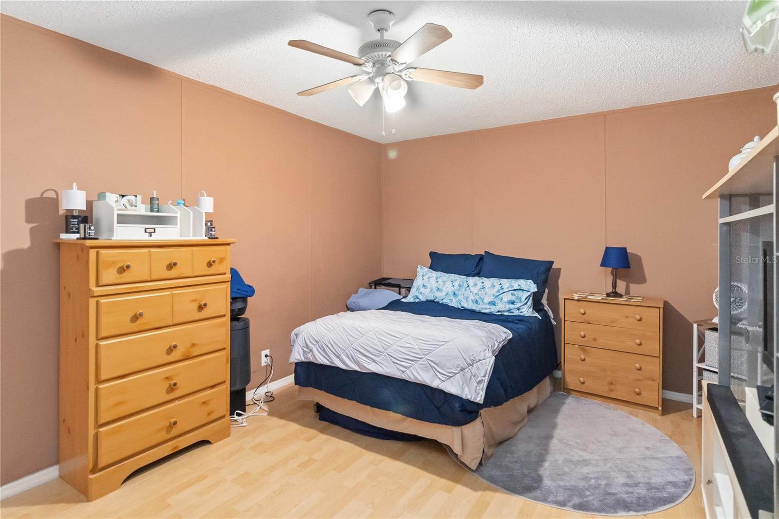 Image 22 of 35 For 37806 Brookside Drive