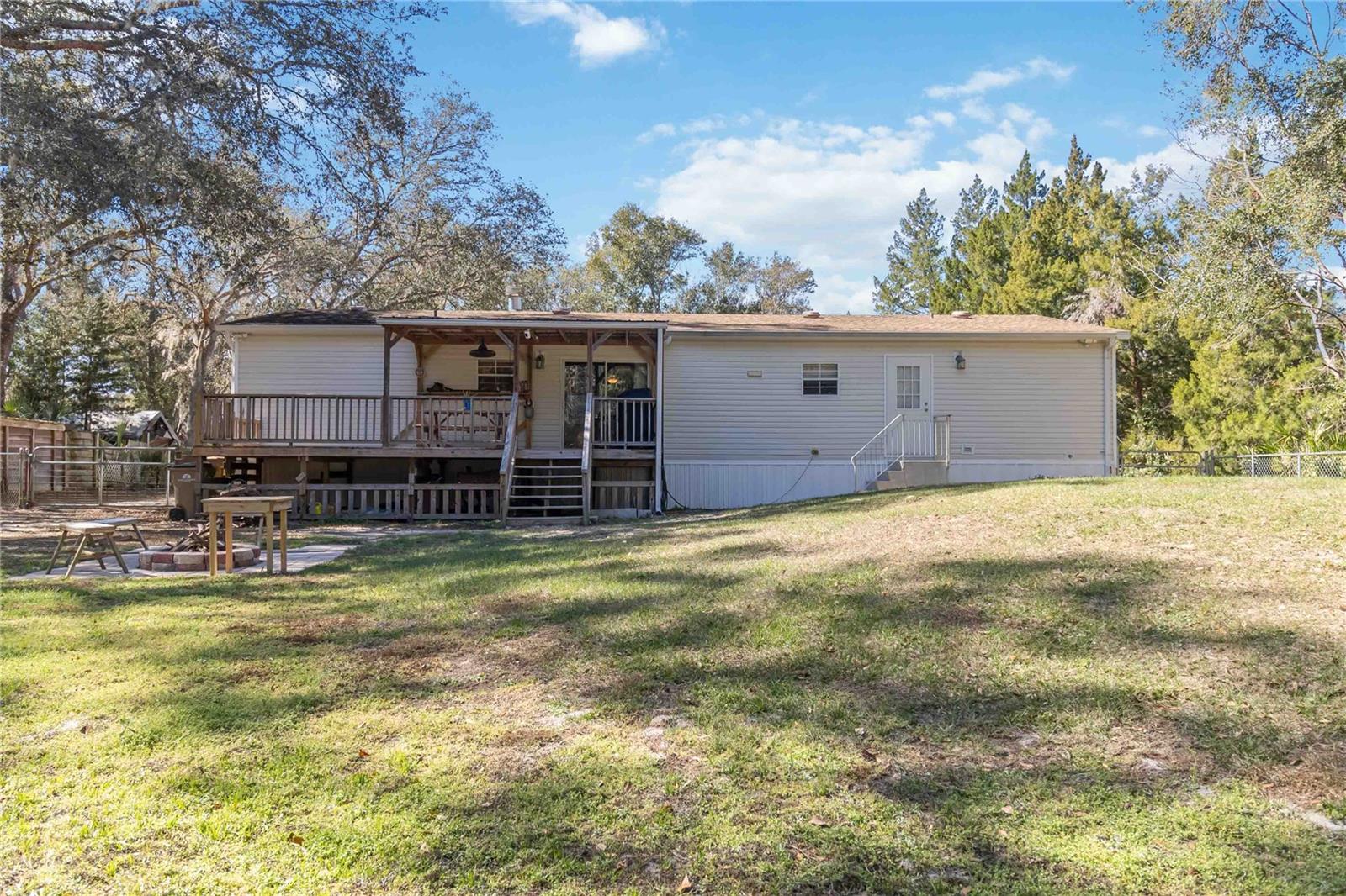 Image 29 of 35 For 37806 Brookside Drive