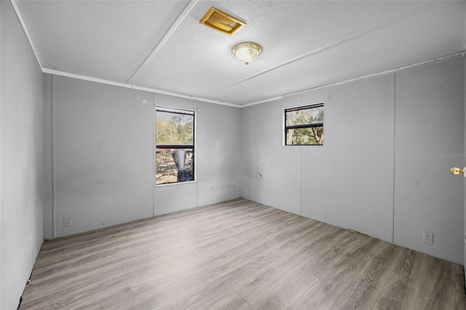 Image 30 of 48 For 17220 130th Avenue