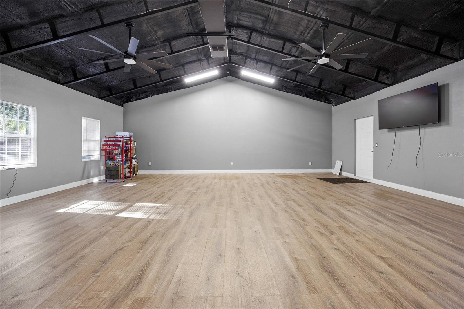 Image 6 of 48 For 17220 130th Avenue