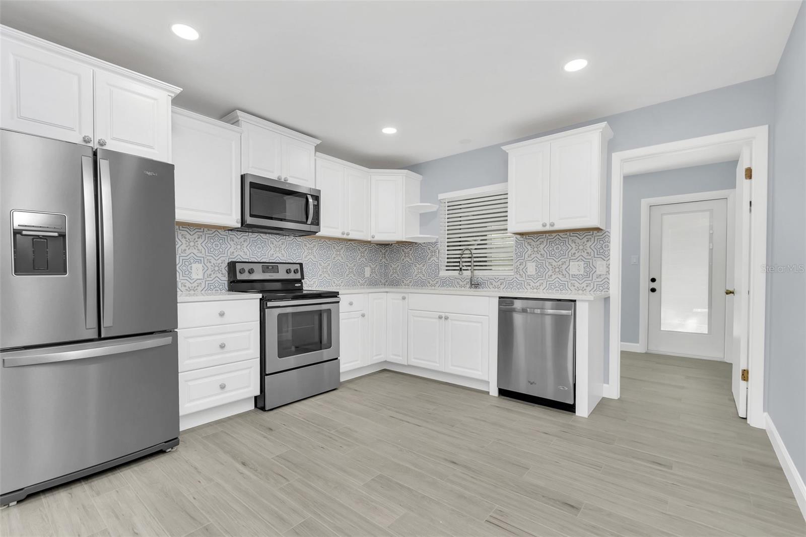 Image 12 of 27 For 1256 Michigan Avenue