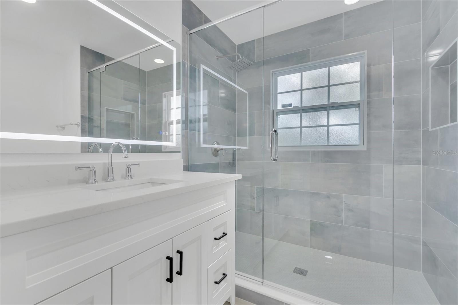 Image 19 of 27 For 1256 Michigan Avenue