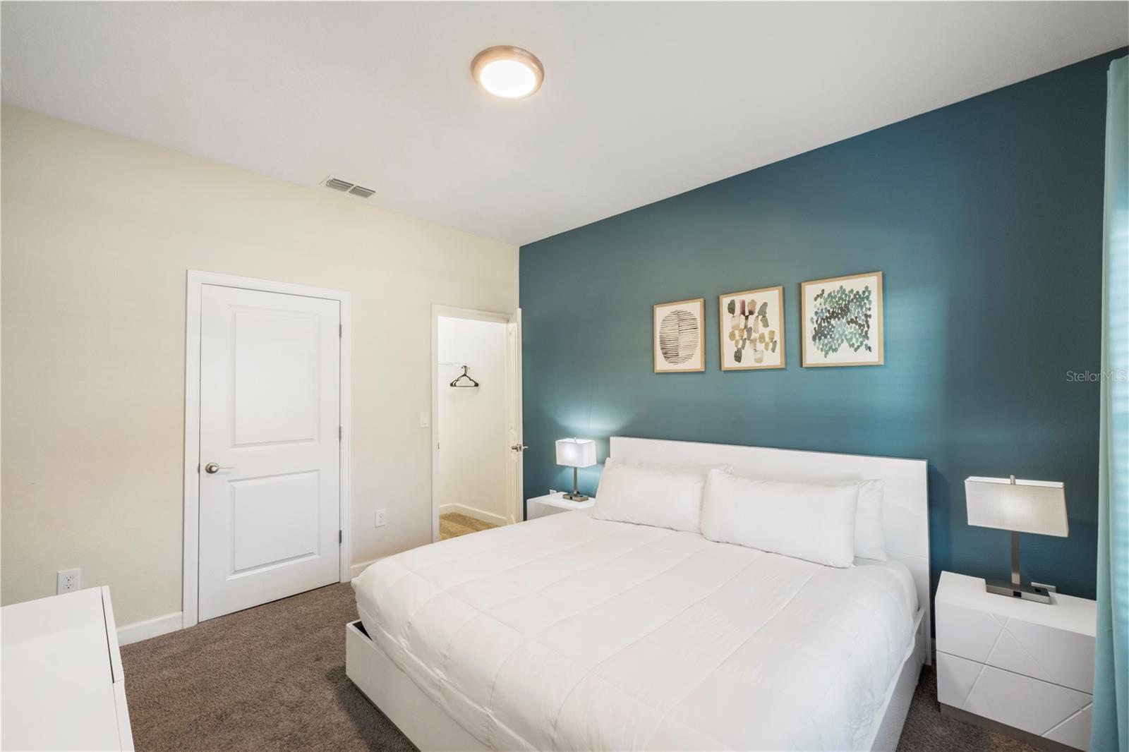 Image 10 of 31 For 4960 Windermere Avenue