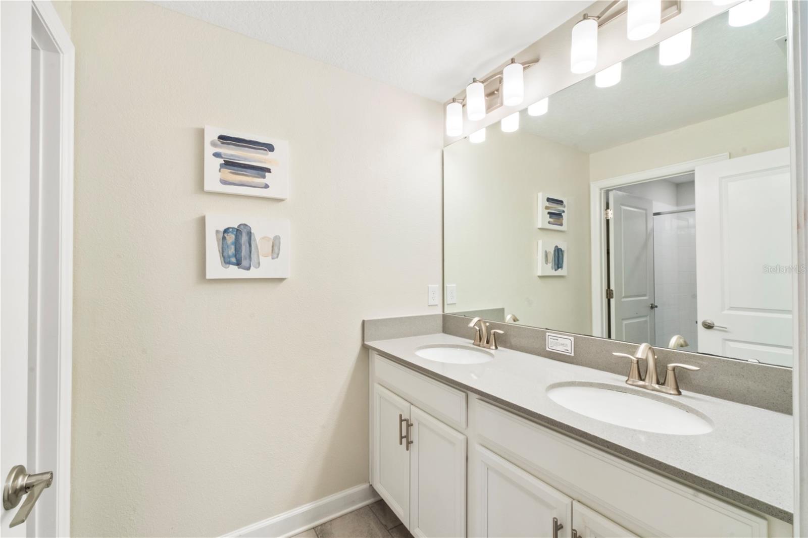 Image 20 of 31 For 4960 Windermere Avenue